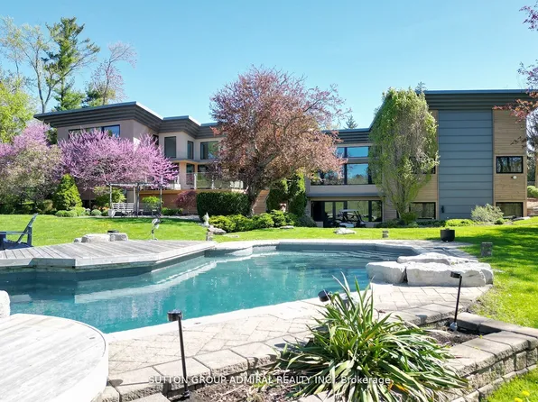 27 Elm Ridge Acres Rd, Markham, ON L3T 1W2