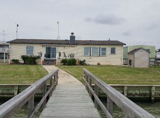 1351 Swan Point Rd, Seadrift, TX 77983