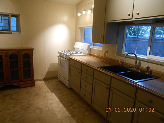 4th image of 17345 Summit Ave