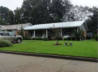 740 Sandy Ln, Pearl, MS 39208