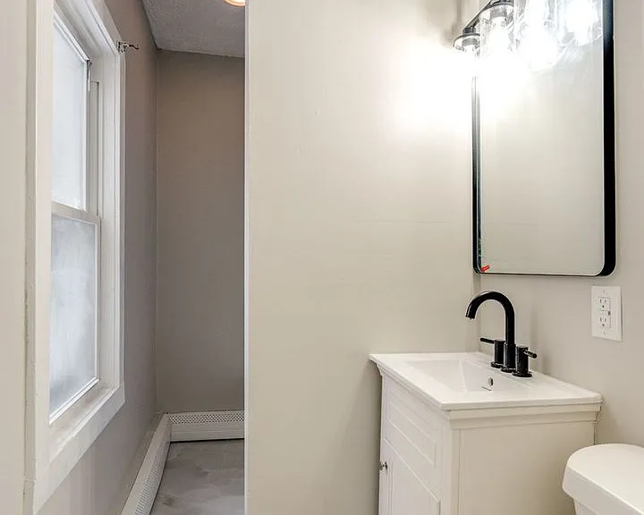 3209 Archwood Avenue 3773 West 33rd St — Photo 27