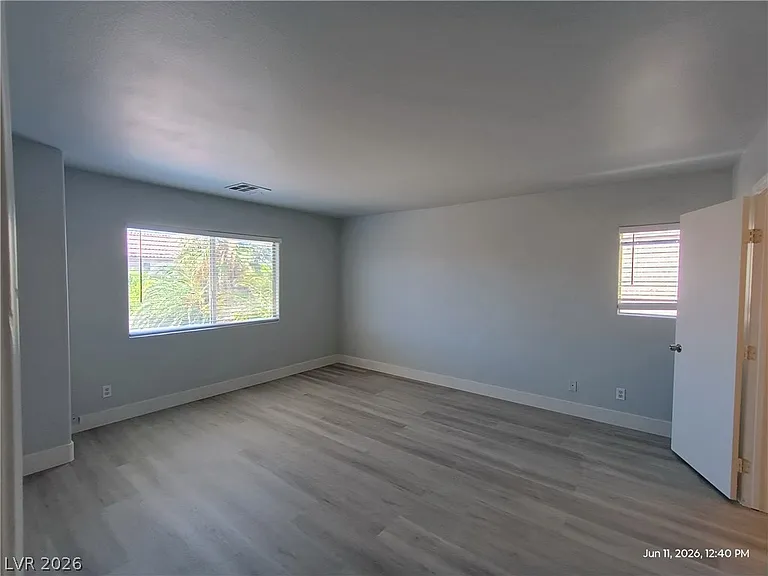 6045 Gum Springs St — Photo 21