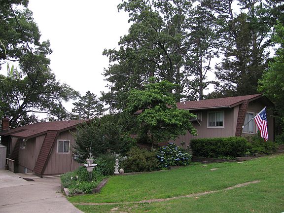 House and Guest House