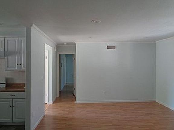 5th image of 1131 Knollwood Dr
