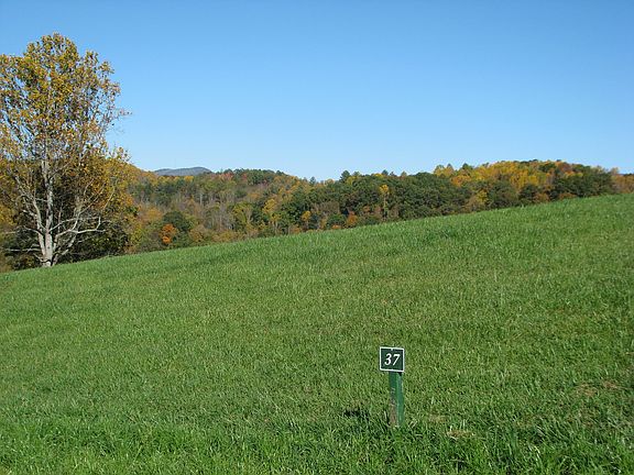 5th image of Lot 37 River Walk Ln.