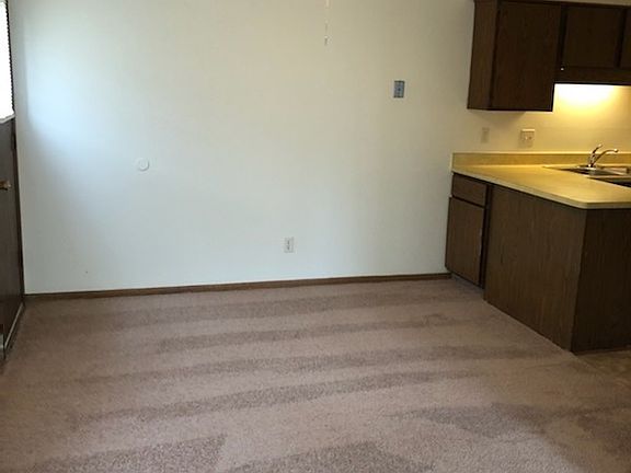 4th image of 710 E College Ave #1