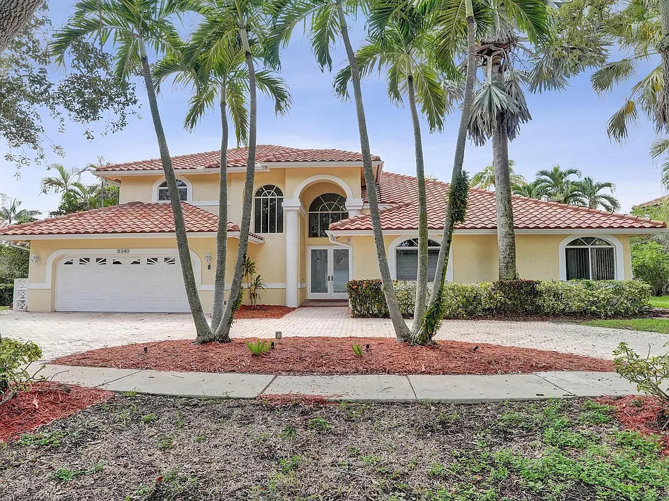 11340 Lakeshore Dr