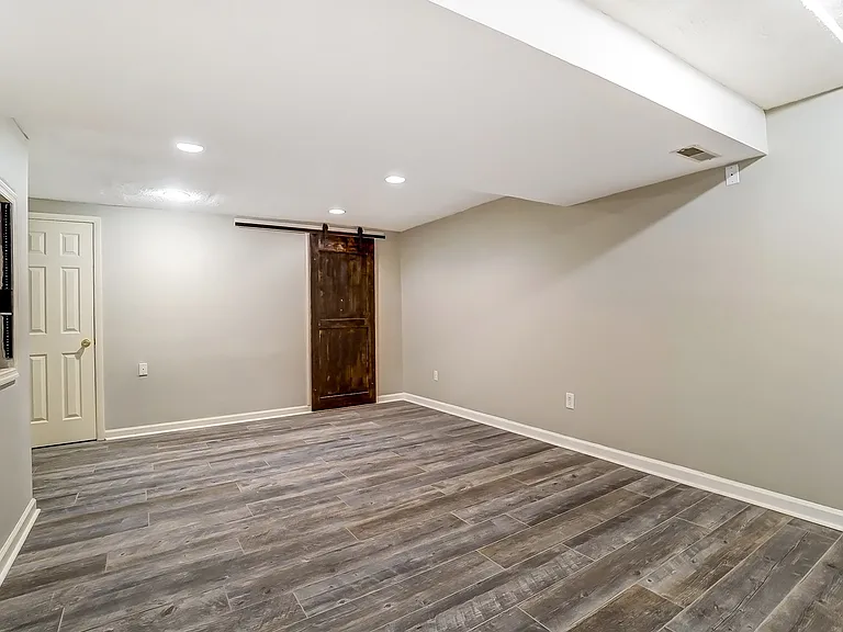 6721 Bedington Ln — Photo 24