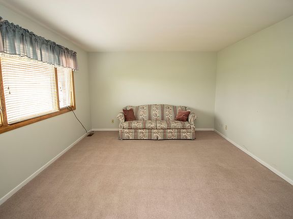 4th image of 9366 W County Road 1050 N