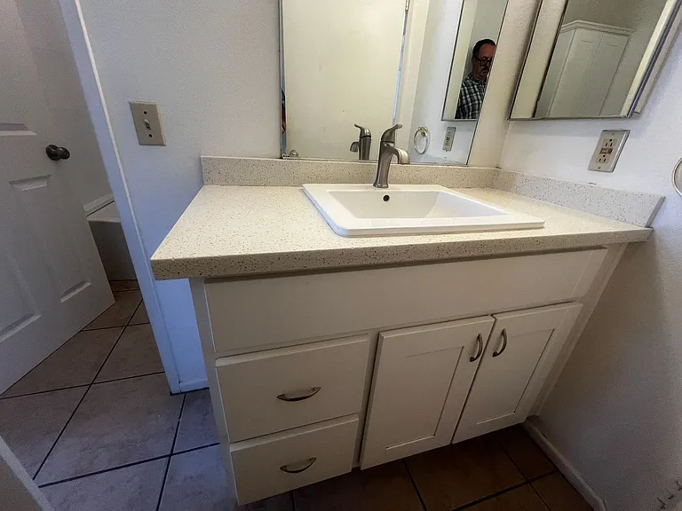 6326 Bagley Ave — Photo 29