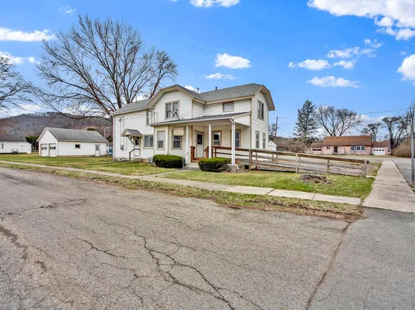 18 Academy St, Lawrenceville, PA 16929