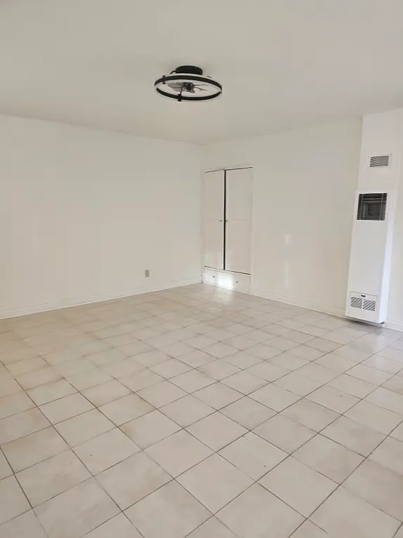 Studio, 450 sqft, $1,600 — Photo 3