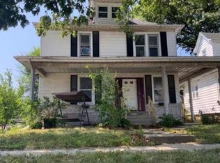 932 W Edwards St, Springfield, IL 62704