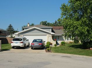 8620 Rutherford Ave, Burbank, IL 60459