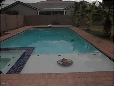 5th image of 29925 W Earll Dr