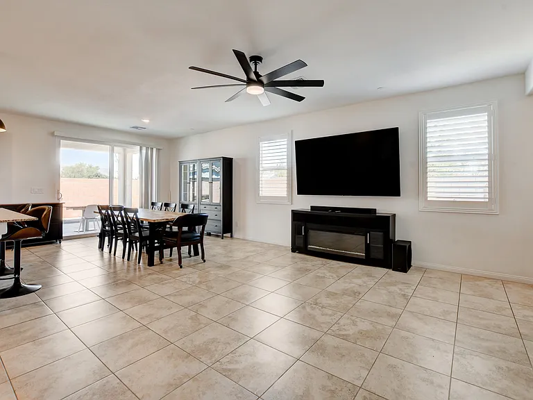 6458 Blue Ember Ave — Photo 15