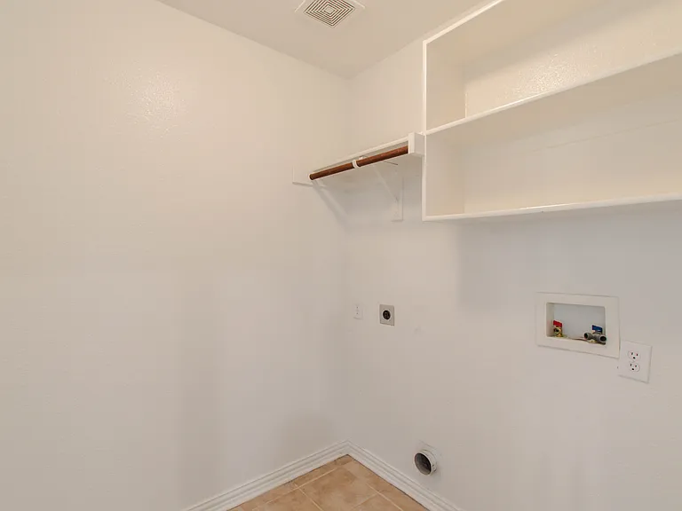 1140 Victory Bells Dr — Photo 23