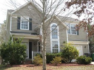 8209 Upsall Ct, Charlotte, NC 28215