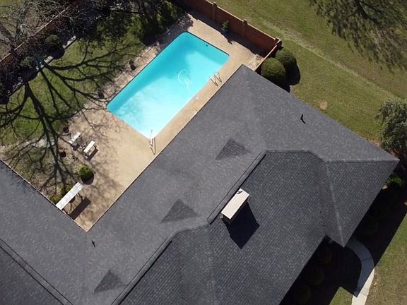 3rd image of 1207 Fleming Rd