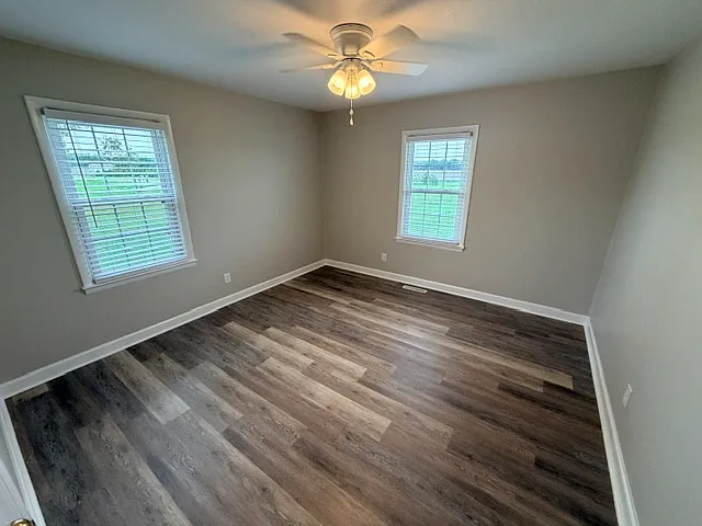 4895 Highway 55 W — Photo 13
