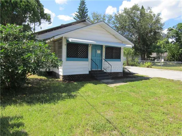 2110 7th St W, Bradenton, FL 34205