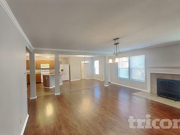 2nd image of 3321 Hapsburg Way