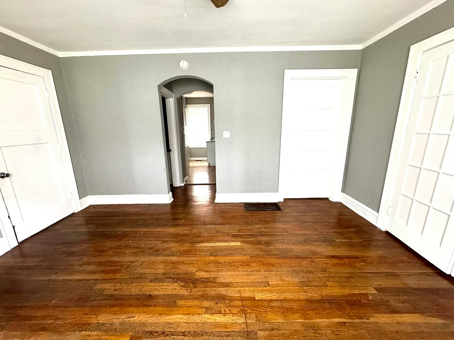 4223 Ellenwood Avenue, Unit 102 — Photo 1