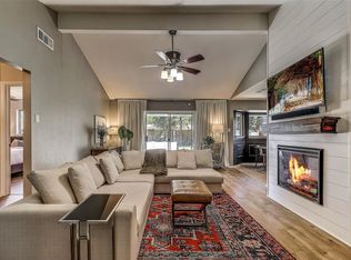 309 Town Creek Dr, Euless, TX 76039