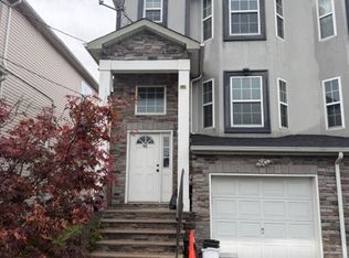 95 Longfellow St, Carteret, NJ 07008
