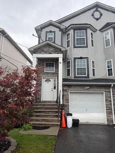 95 Longfellow St Photo 1