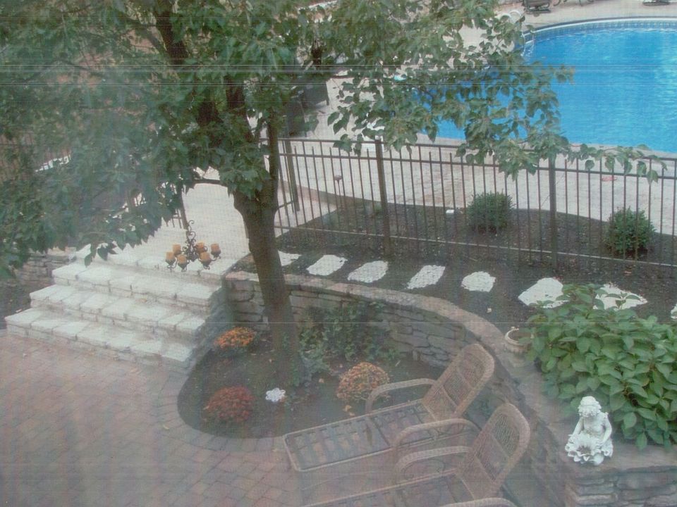 2nd image of 7566 Silver Creek Rd