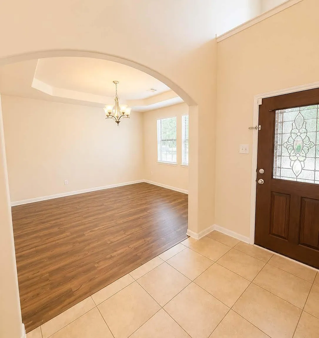 5 bed, 3.5 bath, 2776 sqft, $2,750 — Photo 3