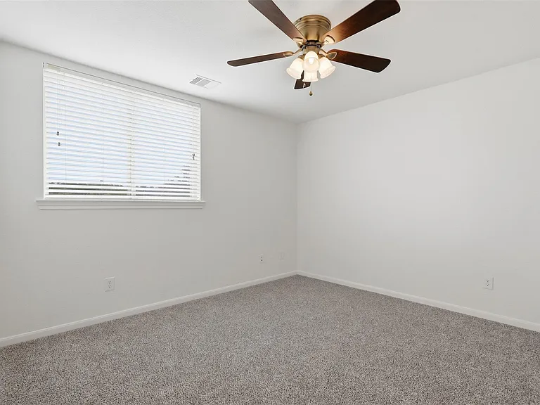 11307 Grand Creek Ln — Photo 24