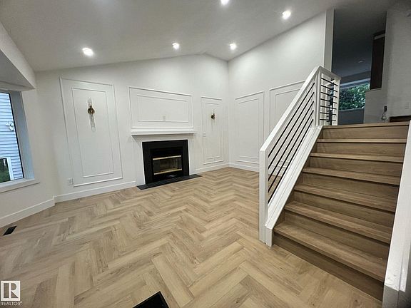 4th image of 3320 43rd St NW