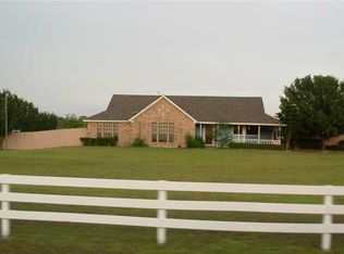 655 27th St, San Leon, TX 77539