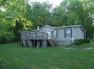 373 Horseshoe Bend Ln, Elmwood, TN 38560