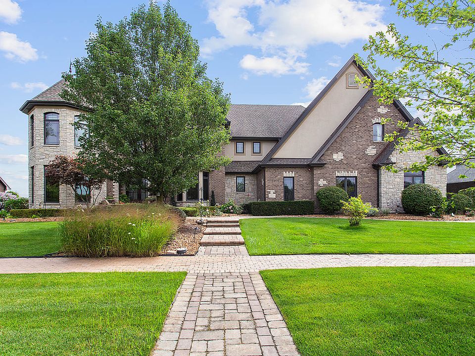 1st image of 16235 S Circle Park Ct