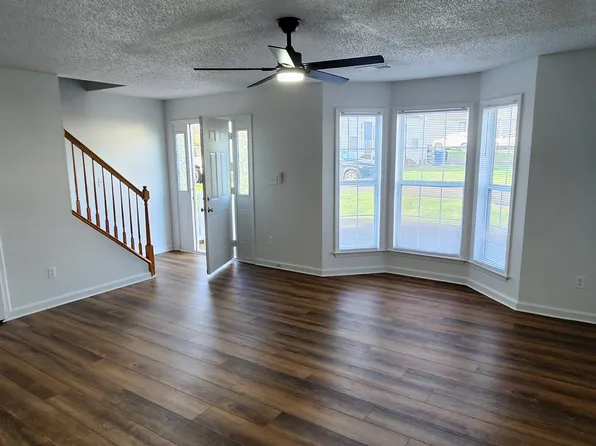 1113 Shores Dr, Columbia, TN 38401