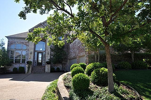 1st image of 1925 Club Lake Cir