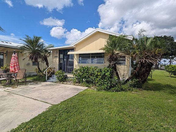 3rd image of 4103 Kahuna Ct