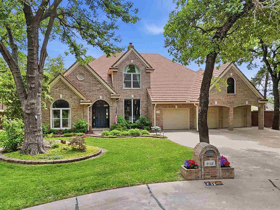 1st image of 12 Woodcrest