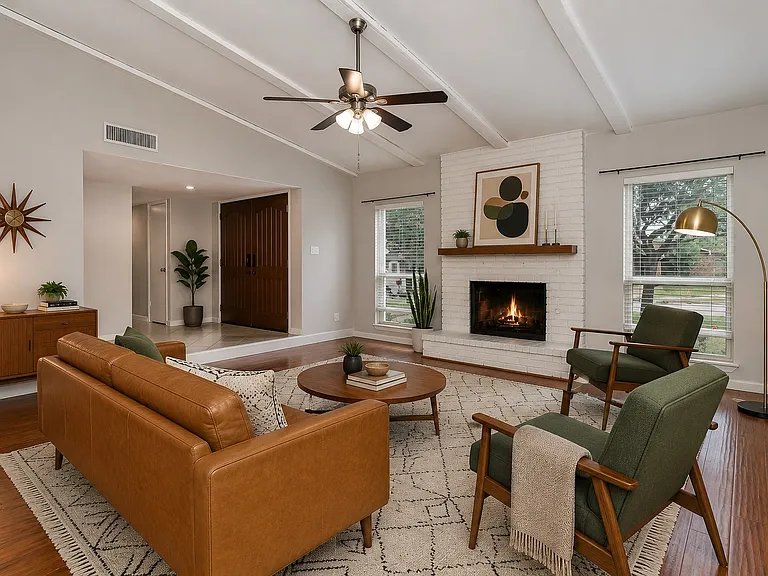 1713 Montana Trl — Photo 2