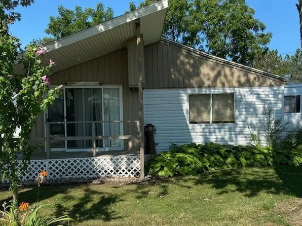 2088 S Bayview Dr, Lakeside Marblehead, OH 43440