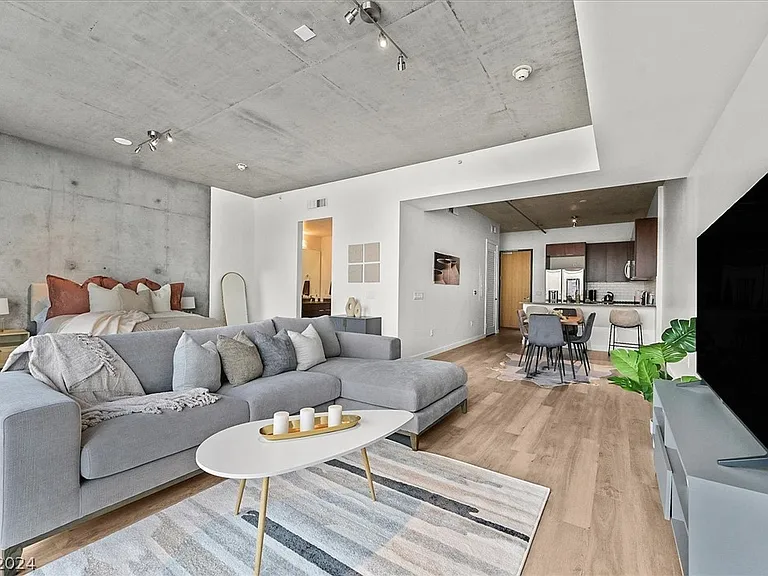 353 E Bonneville Ave #303 — Photo 7