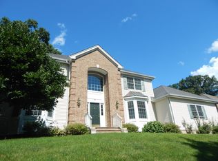 35 Belle Grove Ct, Basking Ridge, NJ 07920
