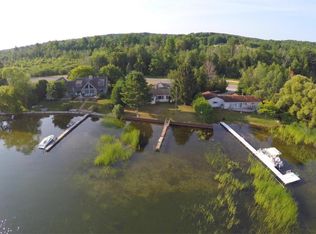 5224 Crescent Beach Rd, Onekama, MI 49675