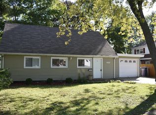 10949 Moody Ave, Chicago Ridge, IL 60415