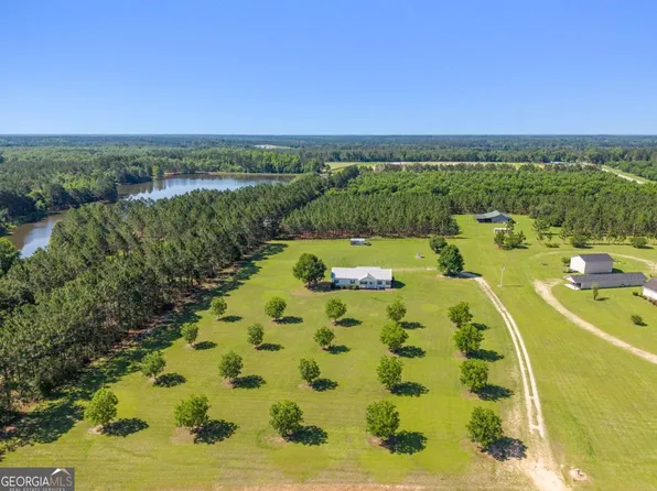 458 Waters Rd, Metter, GA 30439