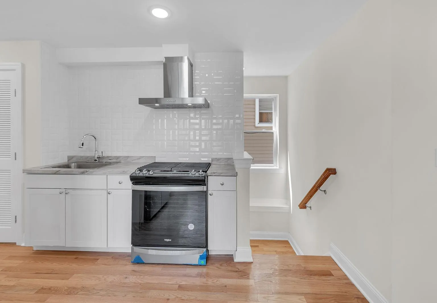 2 bed, $2,700 — Photo 2