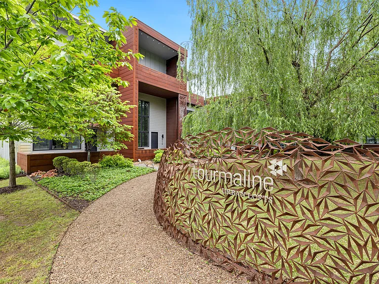 502 SE Tourmaline Mews — Photo 20